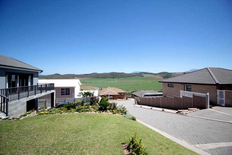 2 Bedroom Property for Sale in Reebok Western Cape